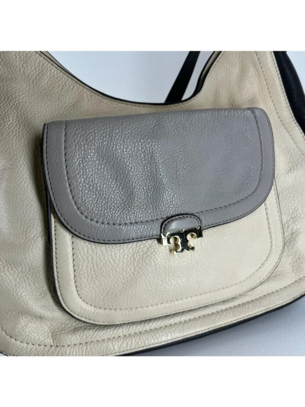 Tory Burch Sammy Hobo Shoulder Bag Womens Pebbled Leather Cream Black Colorblock